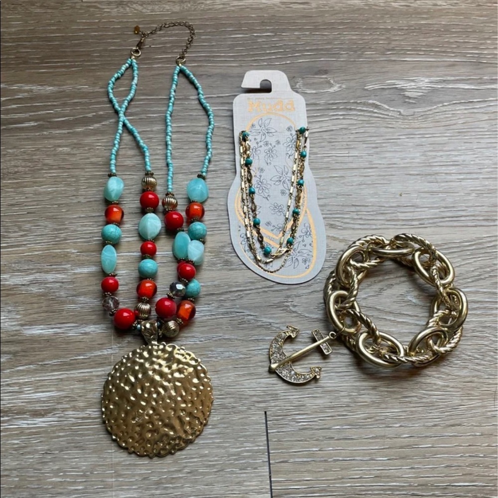 Charming Charlie Summer Set
